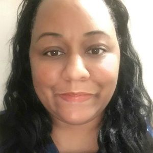 Meet your Posher, Gina